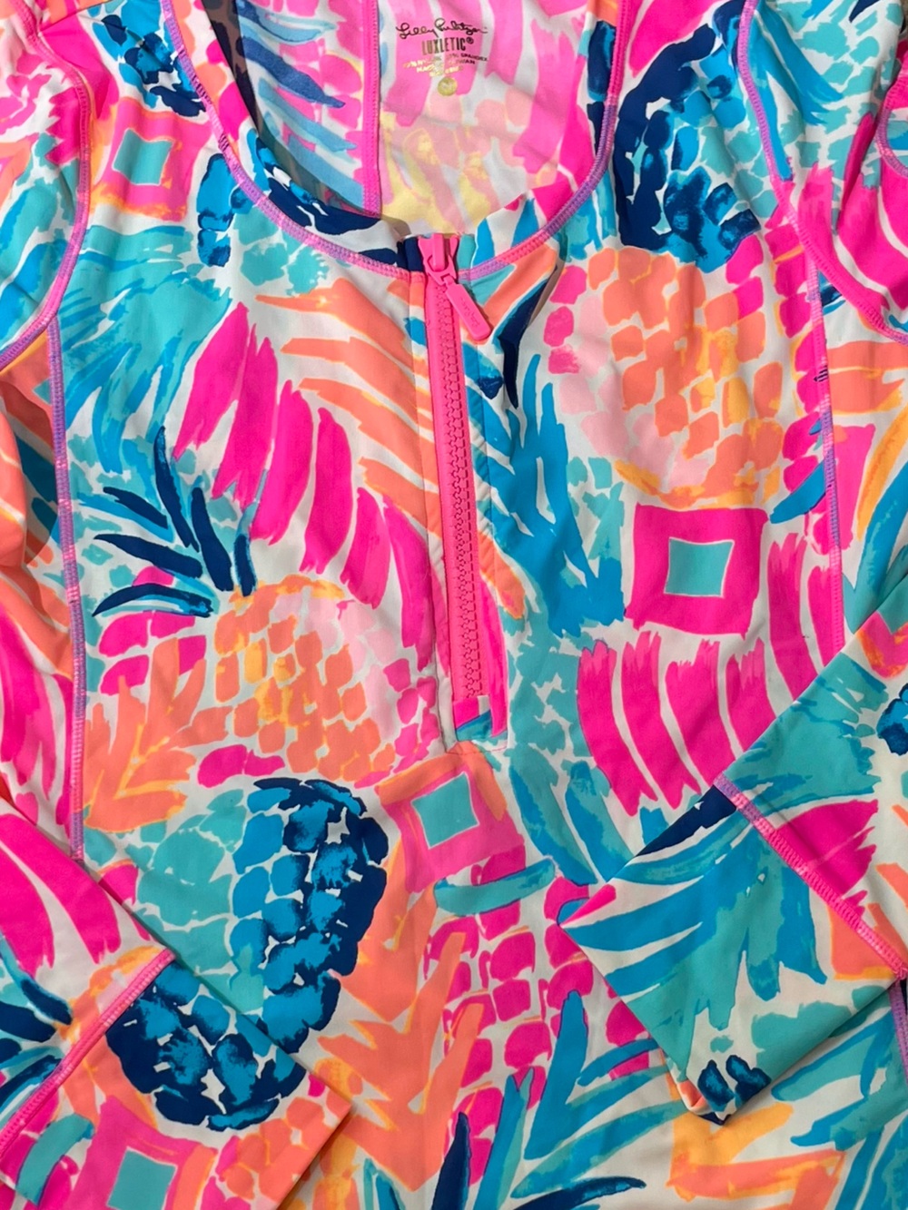 Lilly Pulitzer UPF 50+ Luxletic Kona Sunguard Rash Guard Goombay Smash M SWIM - Picture 10 of 10